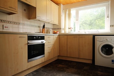 2 bed flat, Dene Court, Heaton, Newcastle, NE77BZ - Image 1